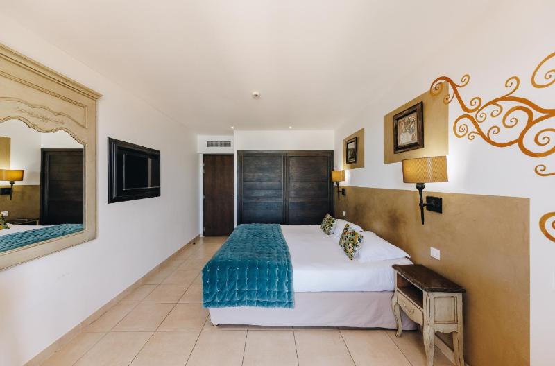 Standard Single Room with Sea View image 1