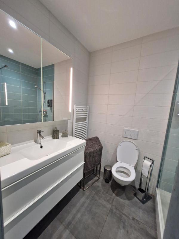 Family Room with Bathroom image 2