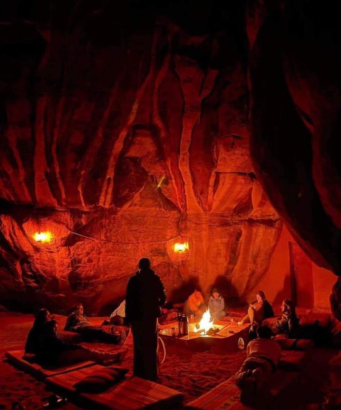 Wadi rum under stars - image 8