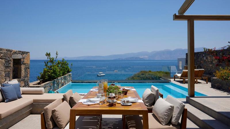 Presidential One-Bedroom Villa with Private Pool image 3