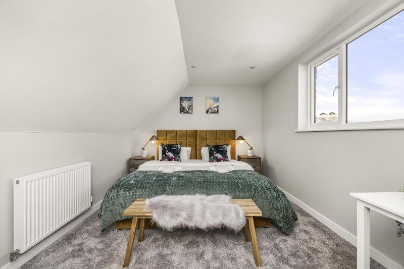 Buzzing Brighton Apartment 5 By My Getaways - image 15