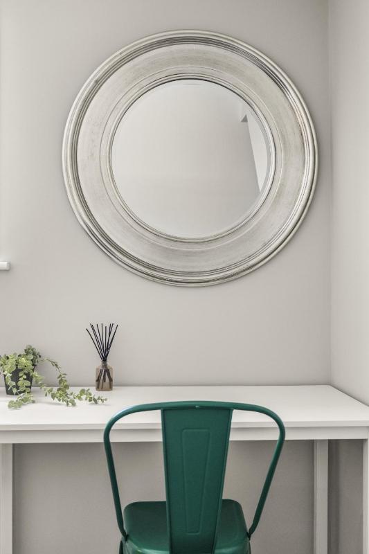 Buzzing Brighton Apartment 5 By My Getaways - image 22