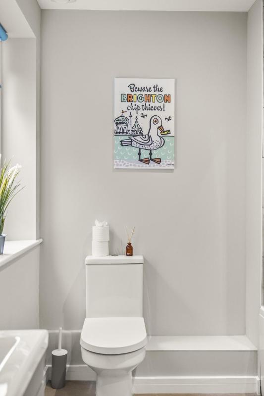 Buzzing Brighton Apartment 5 By My Getaways - image 21