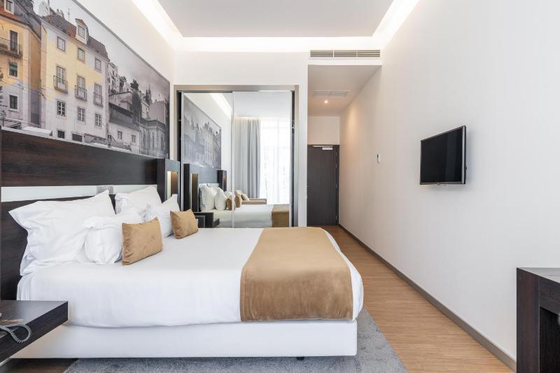 Superior Double Room image 1