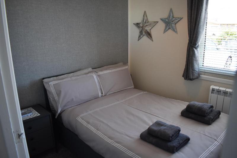 Monty's Retreat - image 6