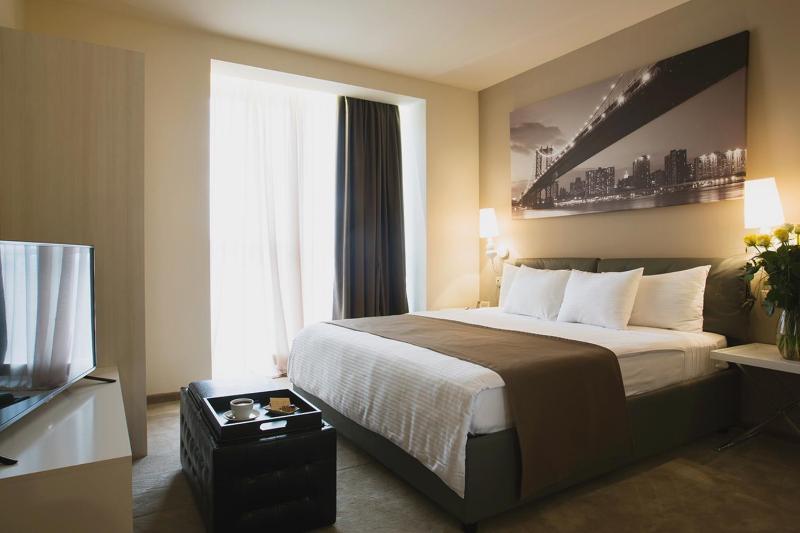 Executive Suite image 1