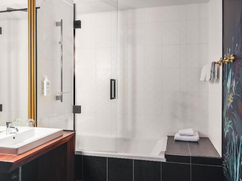 Double or Twin Room image 2