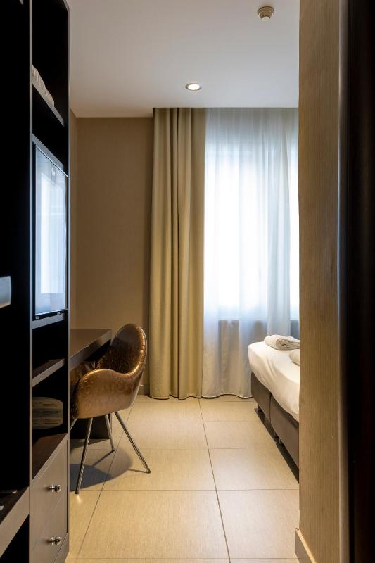 Standard Double or Twin Room image 1