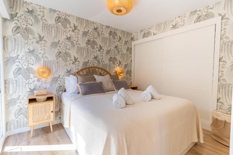 Barrio Gem Stylish 2Bedroom Oasis in Alicante - image 14