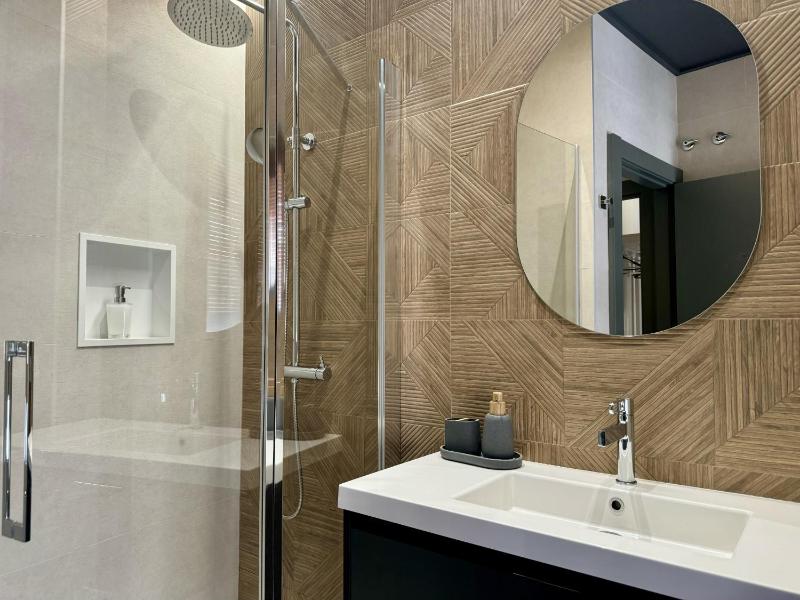 Modern Charm in Barrio Alicante - image 9