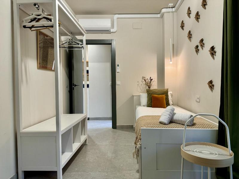 Modern Charm in Barrio Alicante - image 7