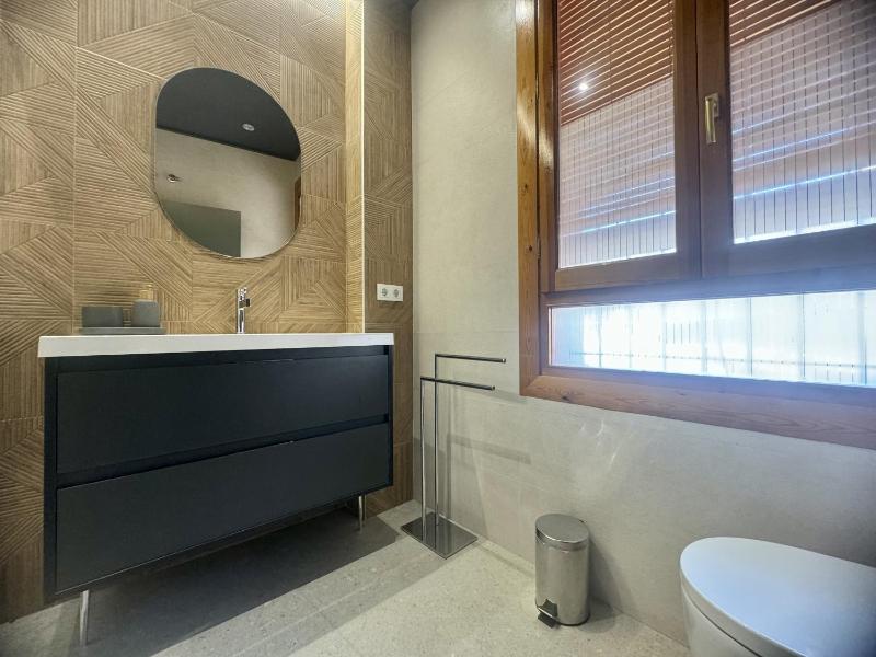 Modern Charm in Barrio Alicante - image 15