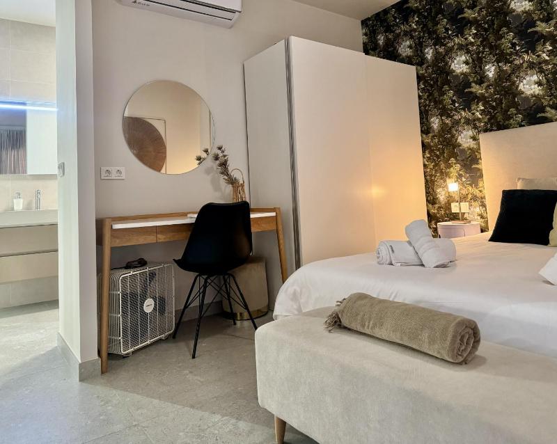 Modern Charm in Barrio Alicante - image 25