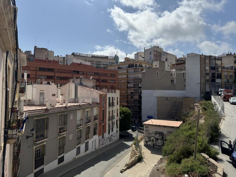 Modern Charm in Barrio Alicante - image 11