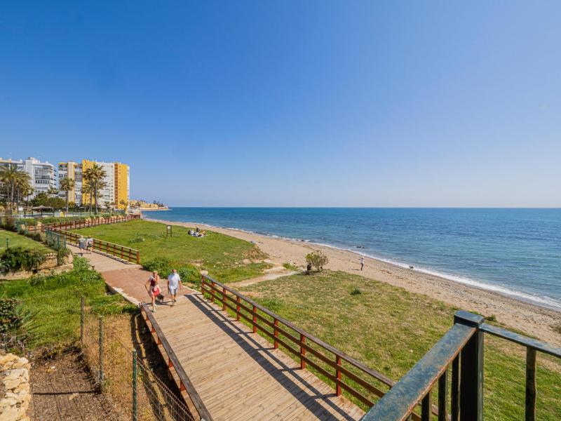Cubo's Apartamento Algaida Calahonda Beach - image 28