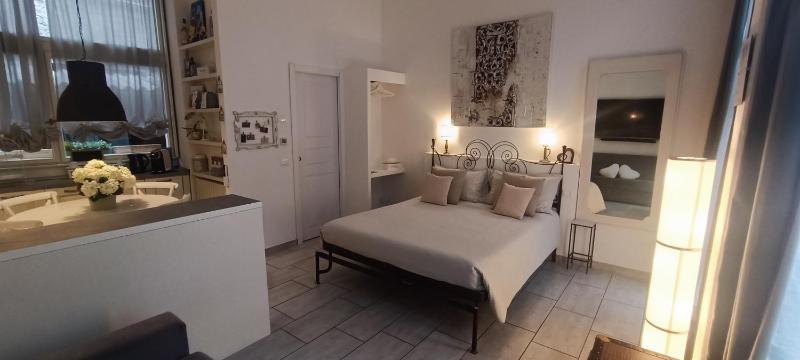 Deluxe Room image 1
