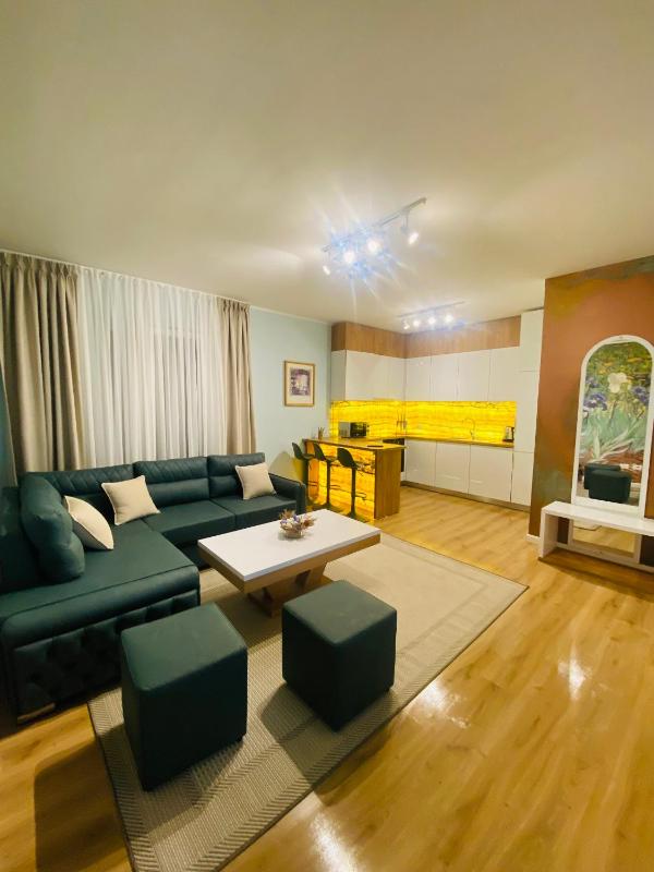city center apartment - image 12