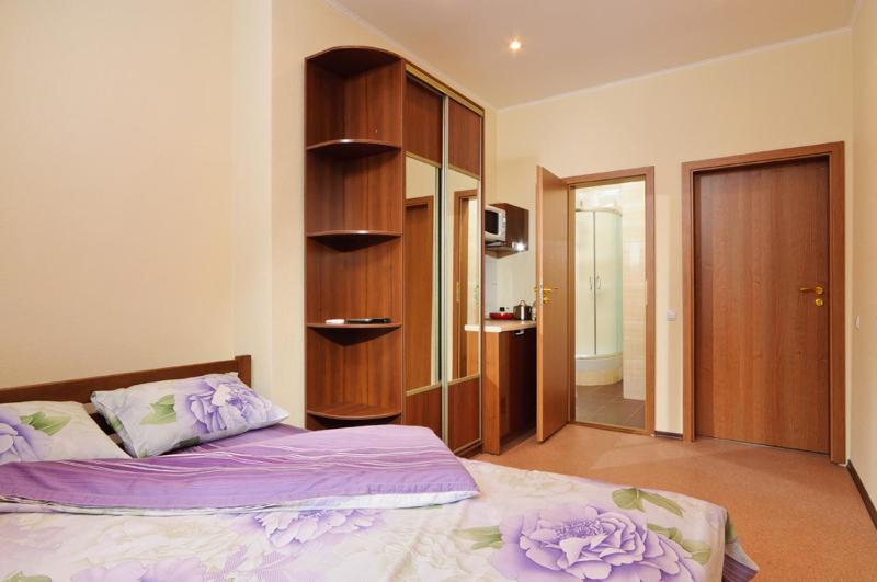 Economy Double or Twin Room image 3