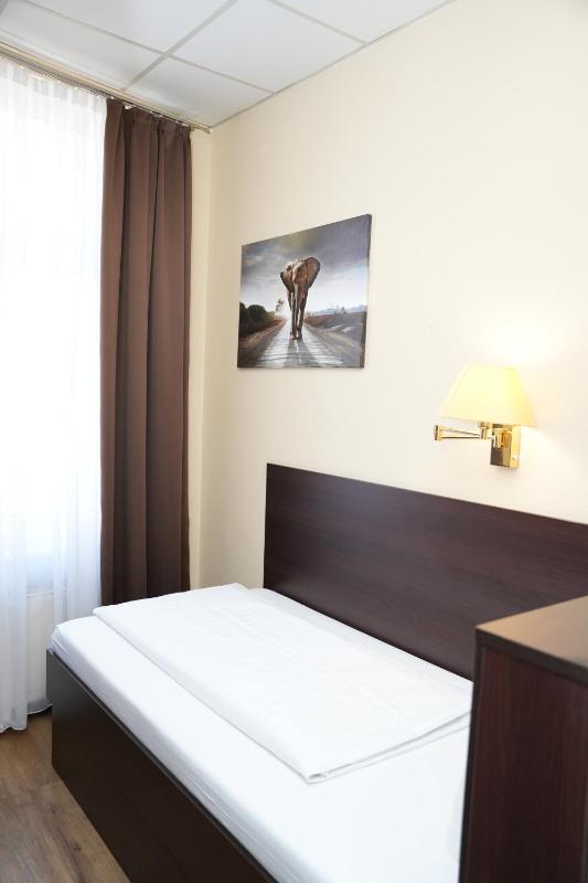 Hotel CityRing - image 15