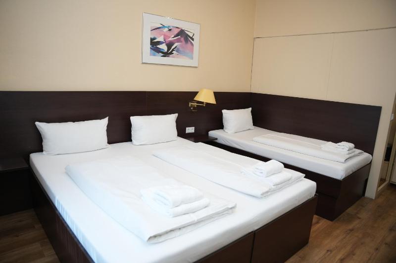 Hotel CityRing - image 14