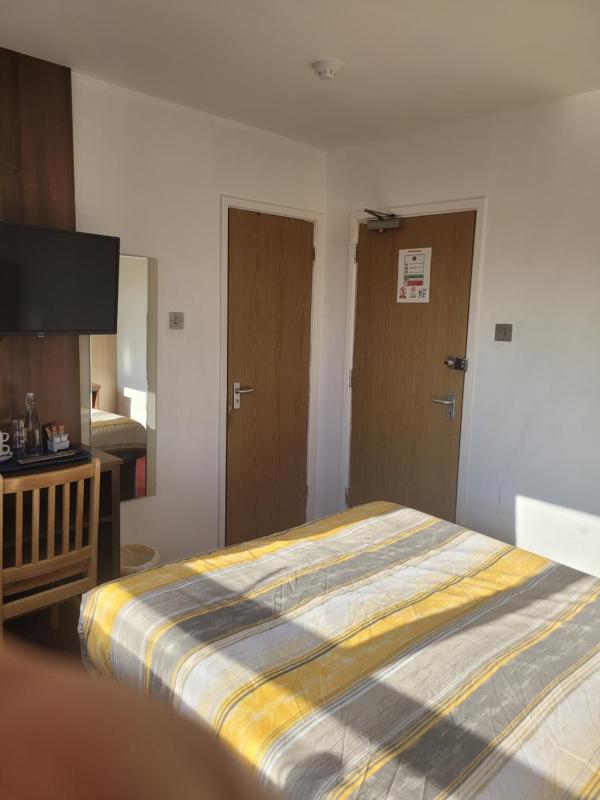 Superior Double En-suite Room image 2