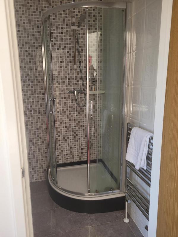 Superior Double En-suite Room image 4