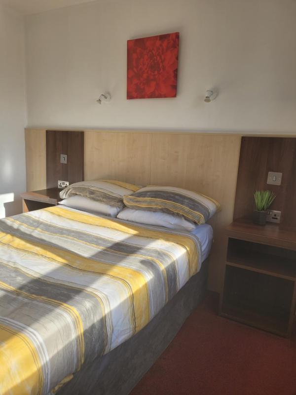 Superior Double En-suite Room image 3