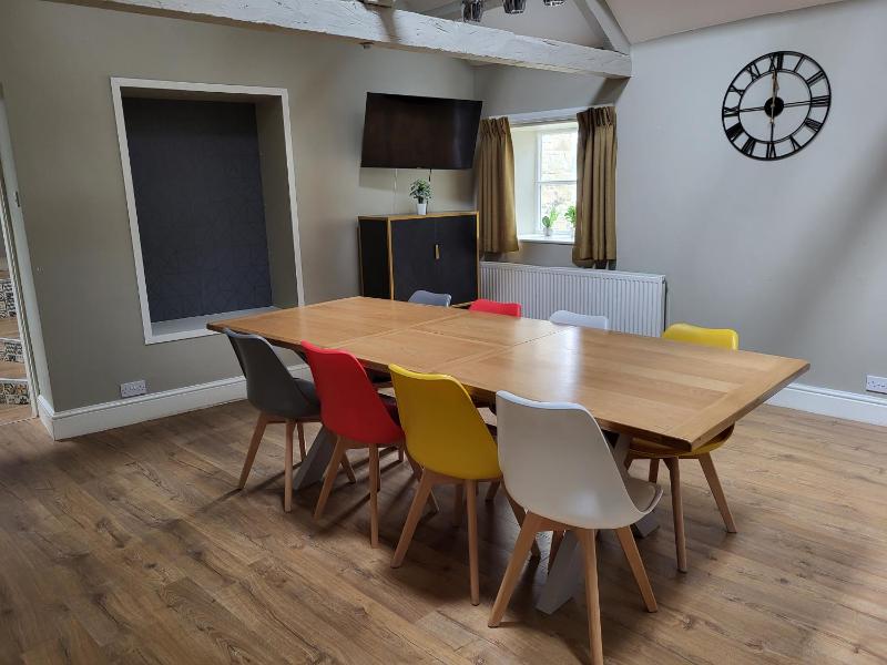 Five-Bedroom House image 3