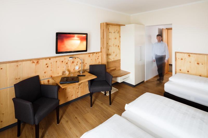 Triple Room image 1