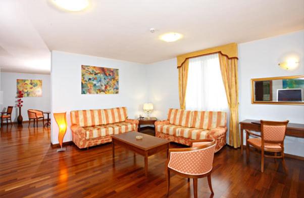 Suite image 2