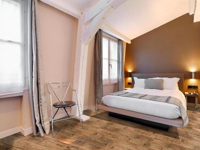 Superior Double Room image 1