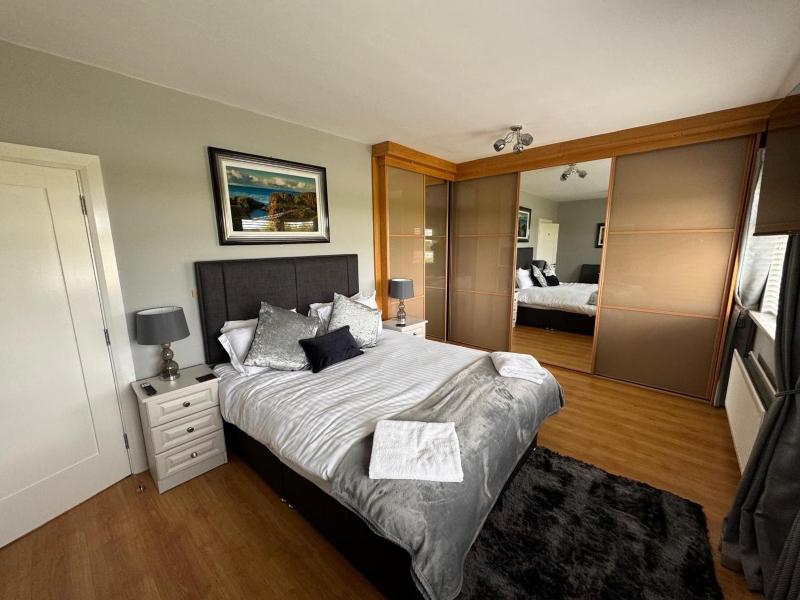 Deluxe Double Room with Shower image 3