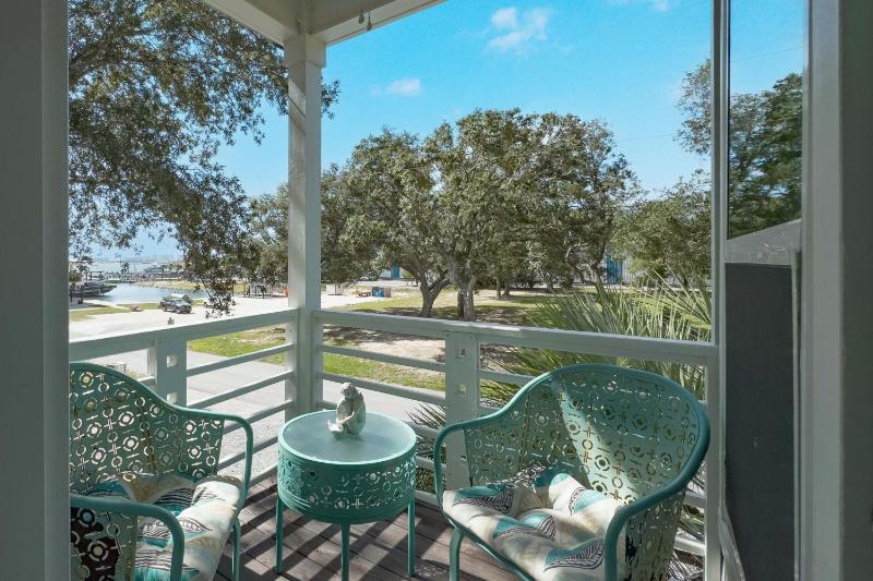 Bay Watch B4 Beach House - image 1