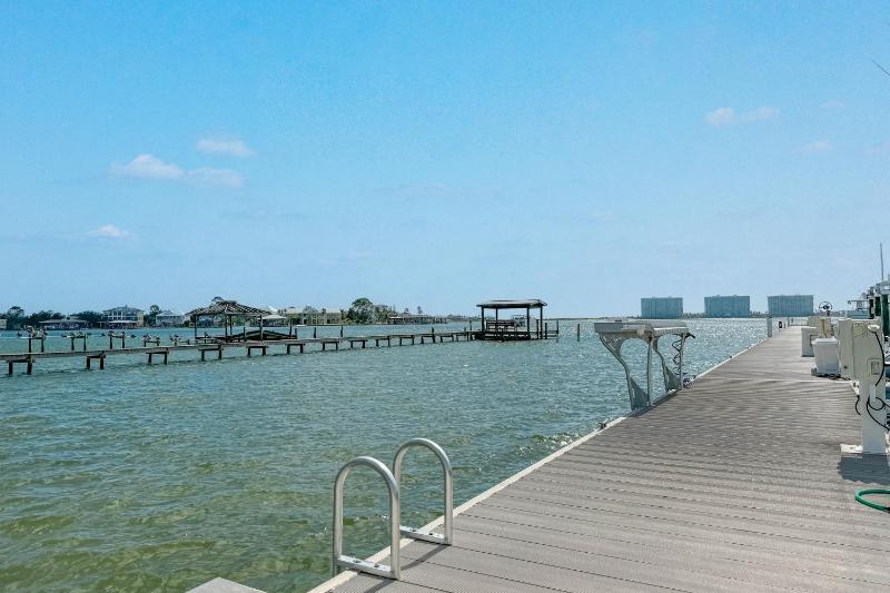 Bay Watch B4 Beach House - image 33