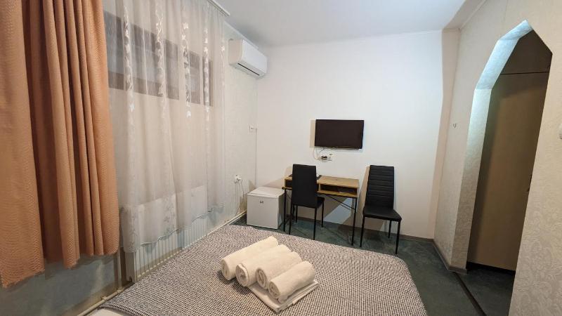 Budget Twin Room image 1