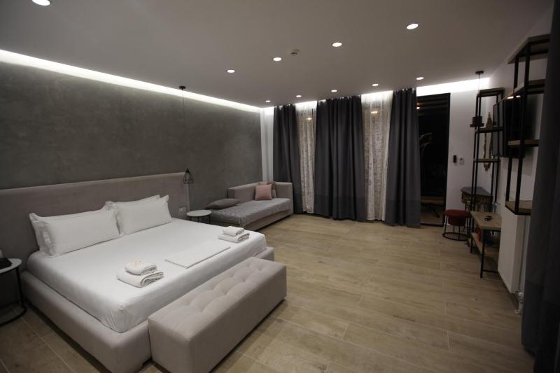 Superior Suite with Sea View image 4