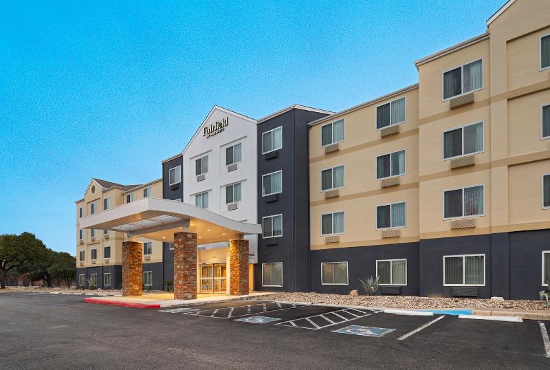 Fairfield Inn & Suites by Marriott San Antonio Downtown/Market Square - image 8