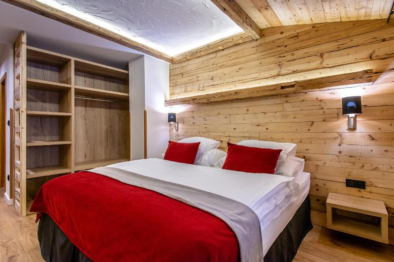 Double or Twin Room image 3