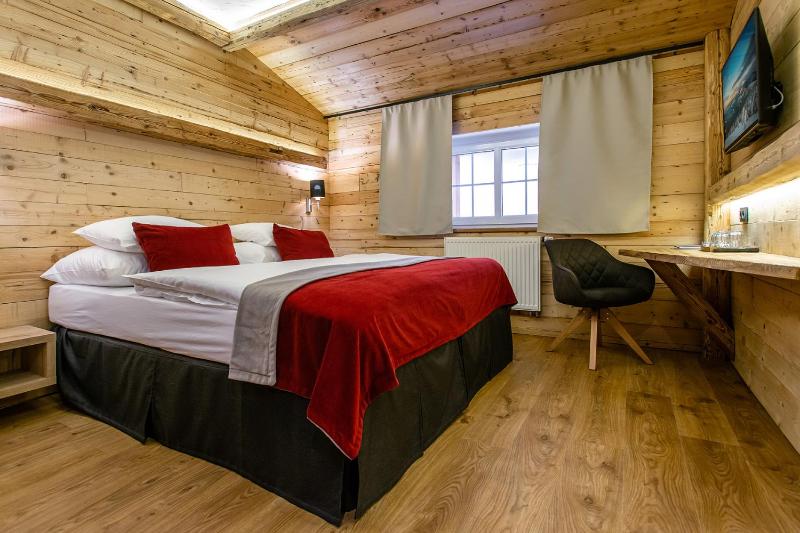 Double or Twin Room image 4