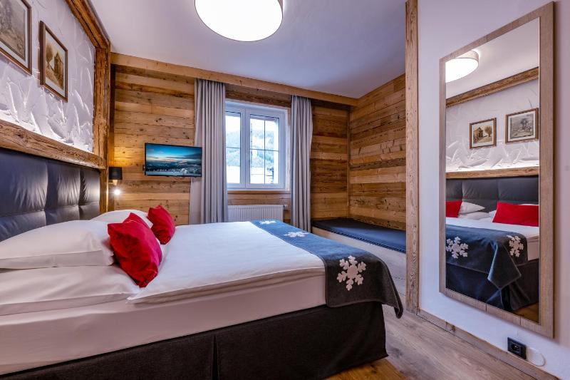 Triple Room image 3