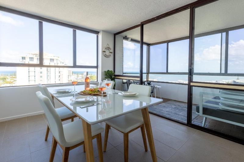 Breezy Kings Beach Apartment with Ocean Views - image 1