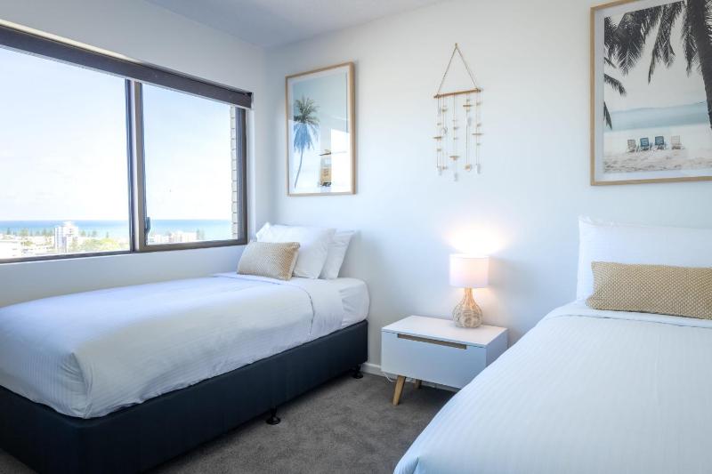 Breezy Kings Beach Apartment with Ocean Views - image 2