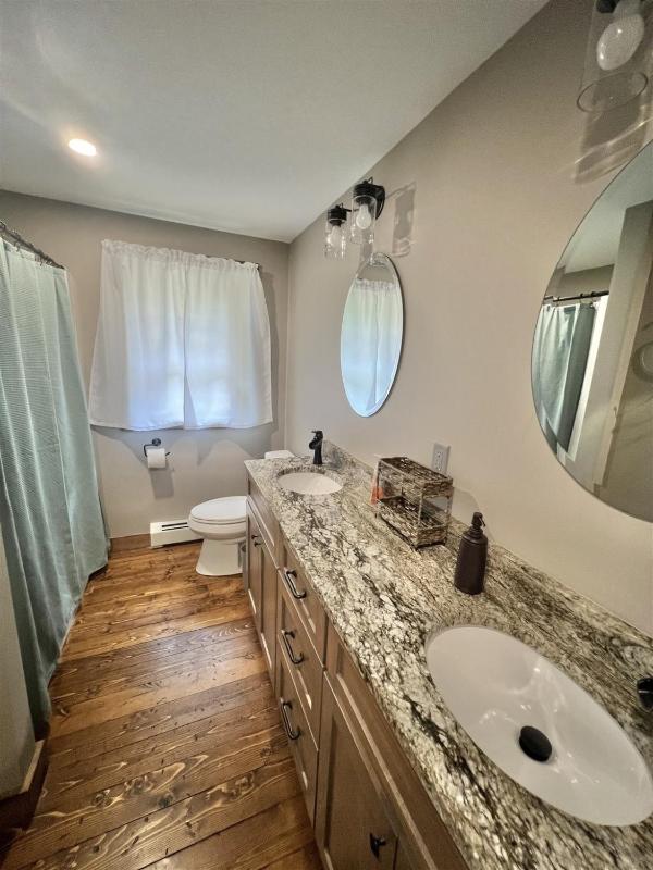 Four-Bedroom Holiday Home image 4