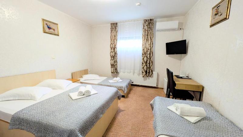 King Room image 2