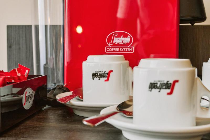 Superior Triple Room image 2