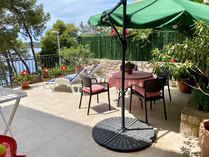 Apartment with Sea View image 3