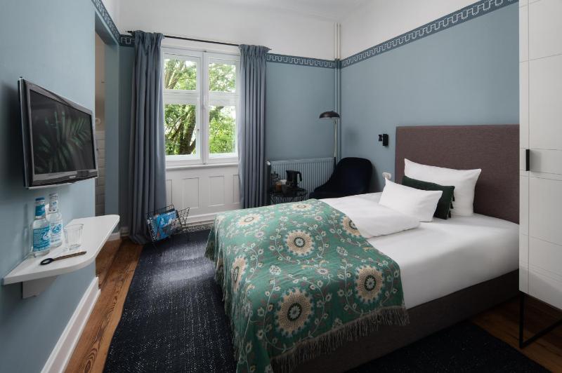 Small Single Room image 1