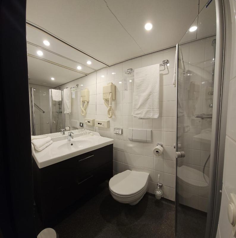 Economy Single Room image 2