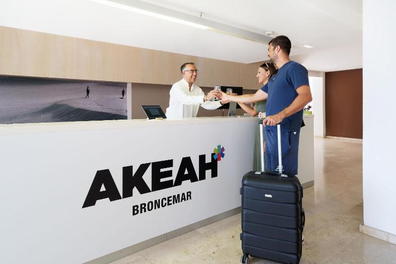 Akeah Broncemar - image 2