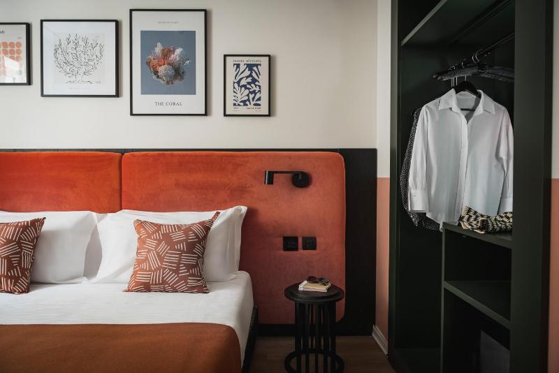 Standard Double Room image 1